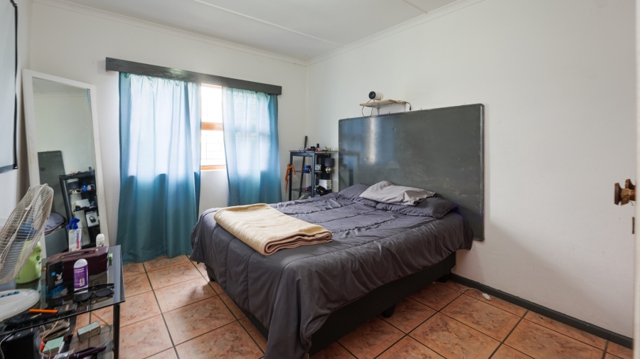 5 Bedroom Property for Sale in Napier Western Cape